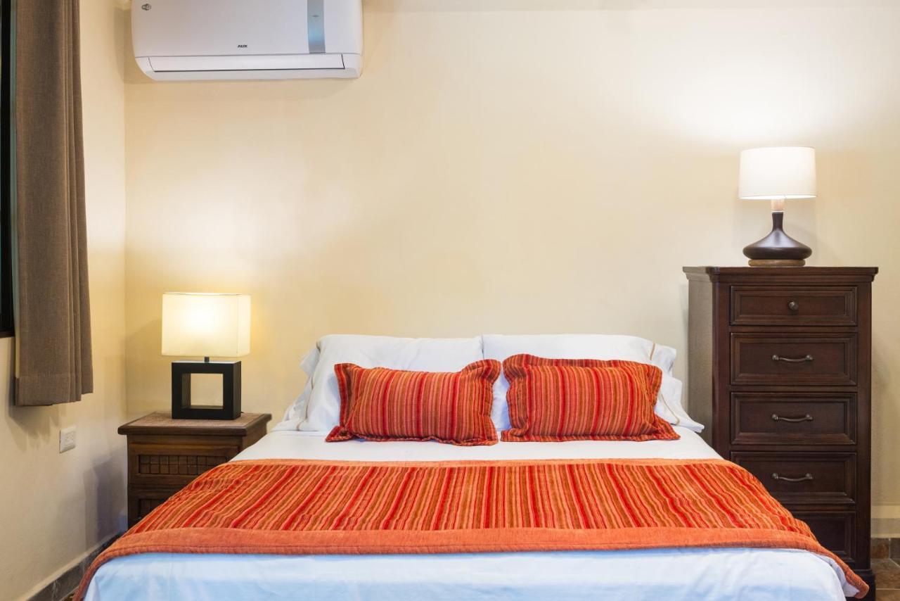 קנקון Alamos Inn Hotel Con Jacuzzi Y Piscina מראה חיצוני תמונה