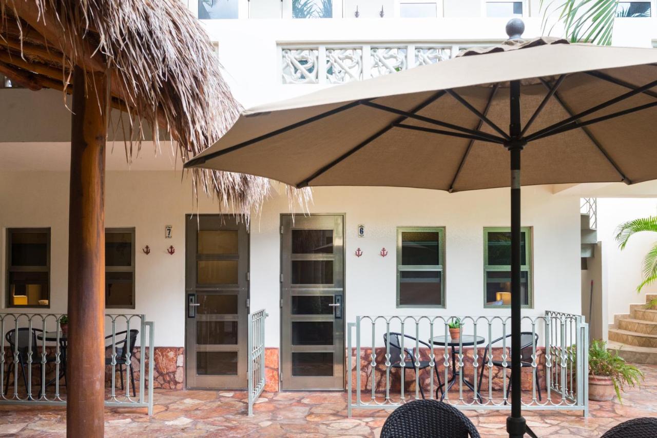 קנקון Alamos Inn Hotel Con Jacuzzi Y Piscina מראה חיצוני תמונה