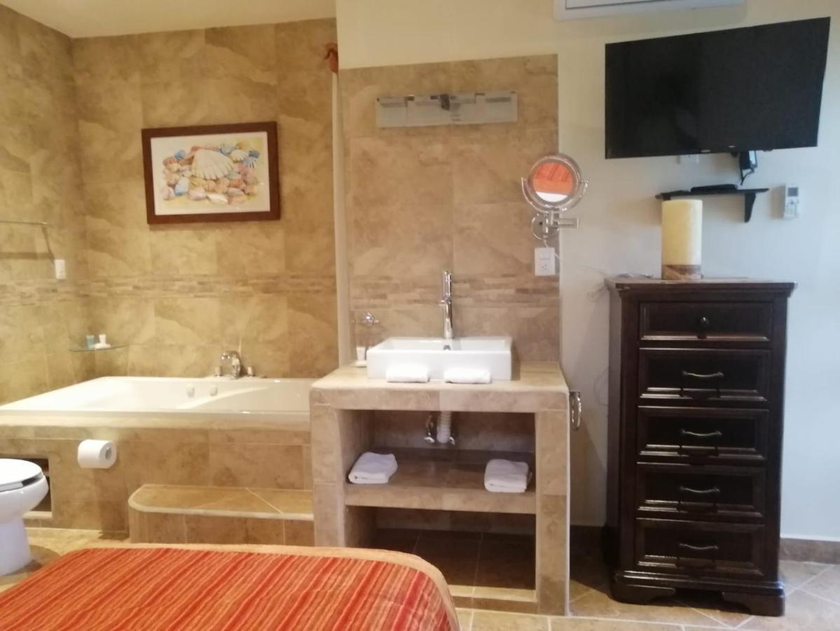 קנקון Alamos Inn Hotel Con Jacuzzi Y Piscina מראה חיצוני תמונה